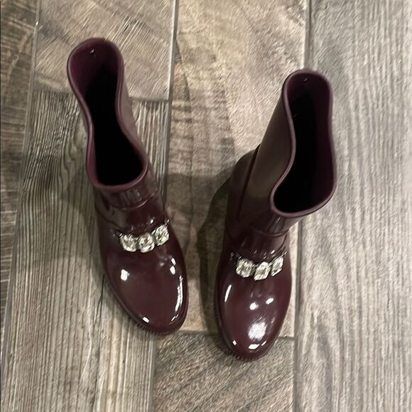 Michael Kors ornated Purple Winter Rain Boots with Glossy Finish - Picture 2 of 4